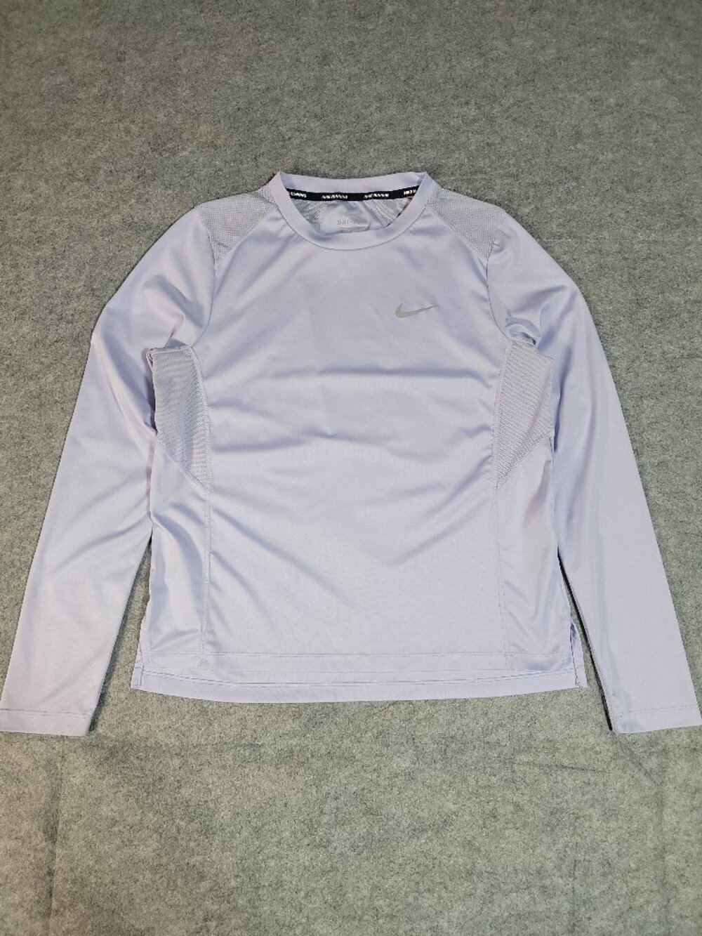Nike Running Dri-Fit Mesh Panel Activewear Long Sleeve Shirt Lavender Womens M